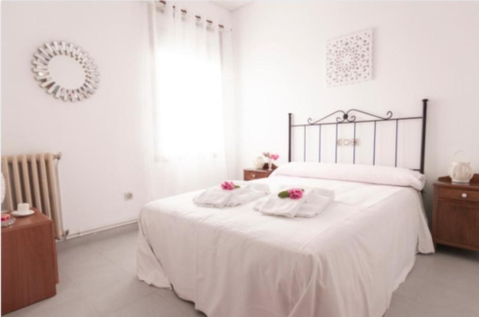 Hostal San Cristobal - Pontedeume ภายนอก รูปภาพ
