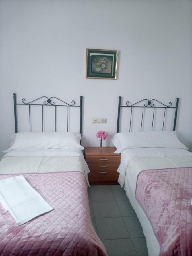 Hostal San Cristobal - Pontedeume ภายนอก รูปภาพ