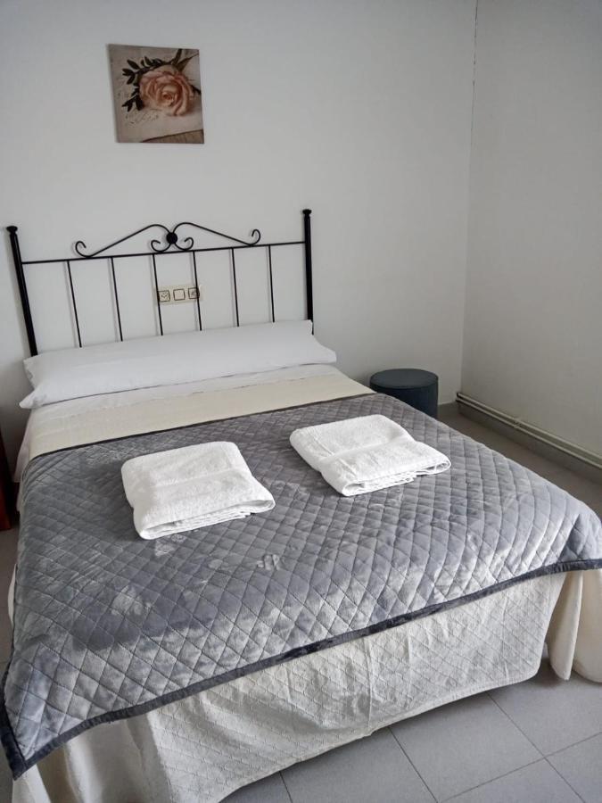 Hostal San Cristobal - Pontedeume ภายนอก รูปภาพ