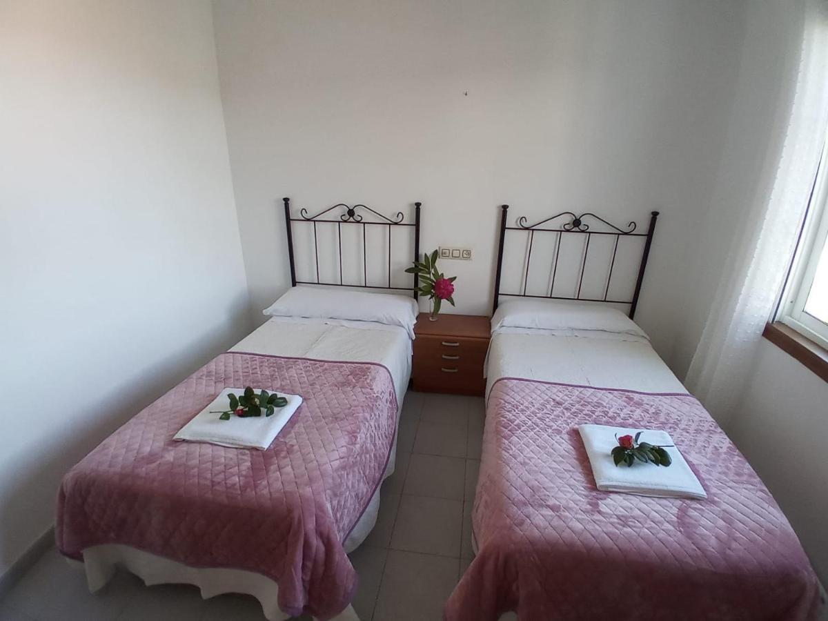 Hostal San Cristobal - Pontedeume ภายนอก รูปภาพ