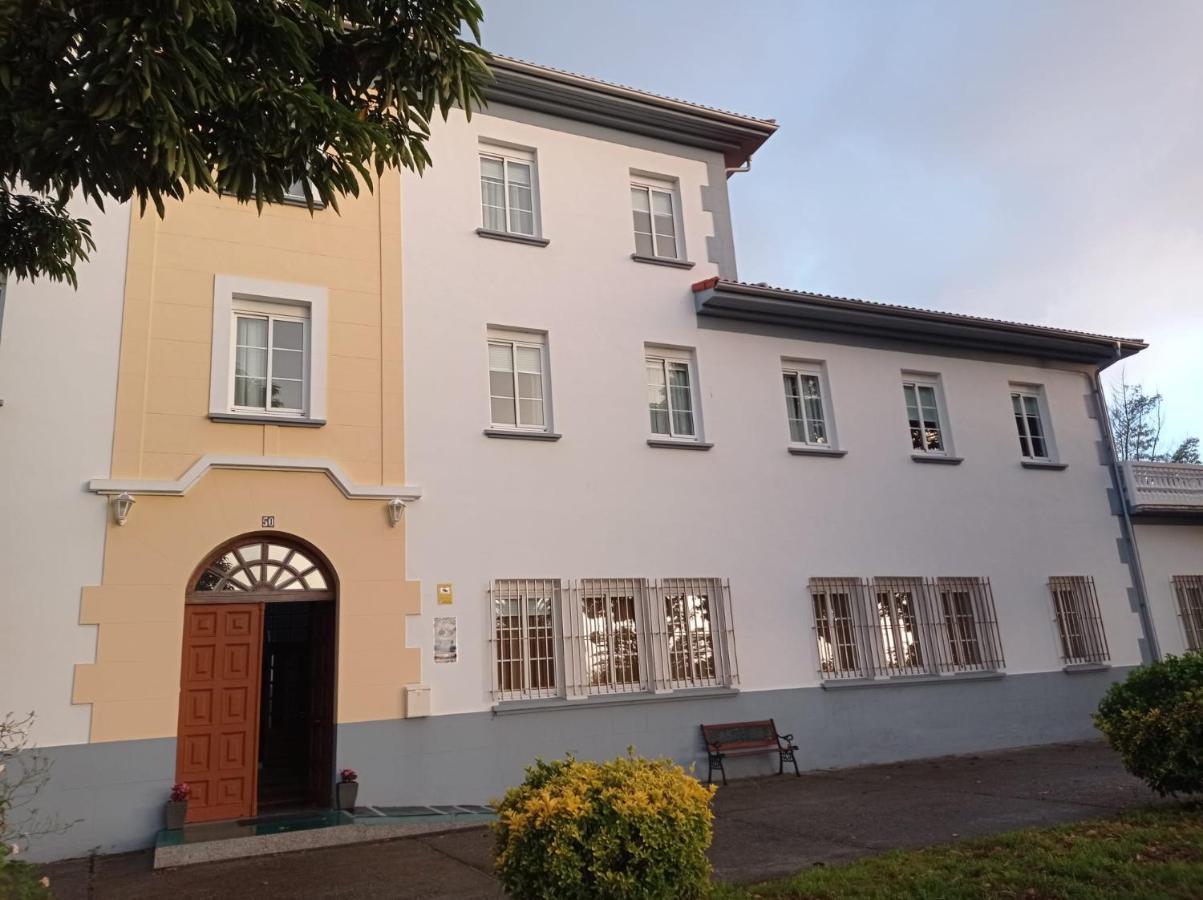 Hostal San Cristobal - Pontedeume ภายนอก รูปภาพ