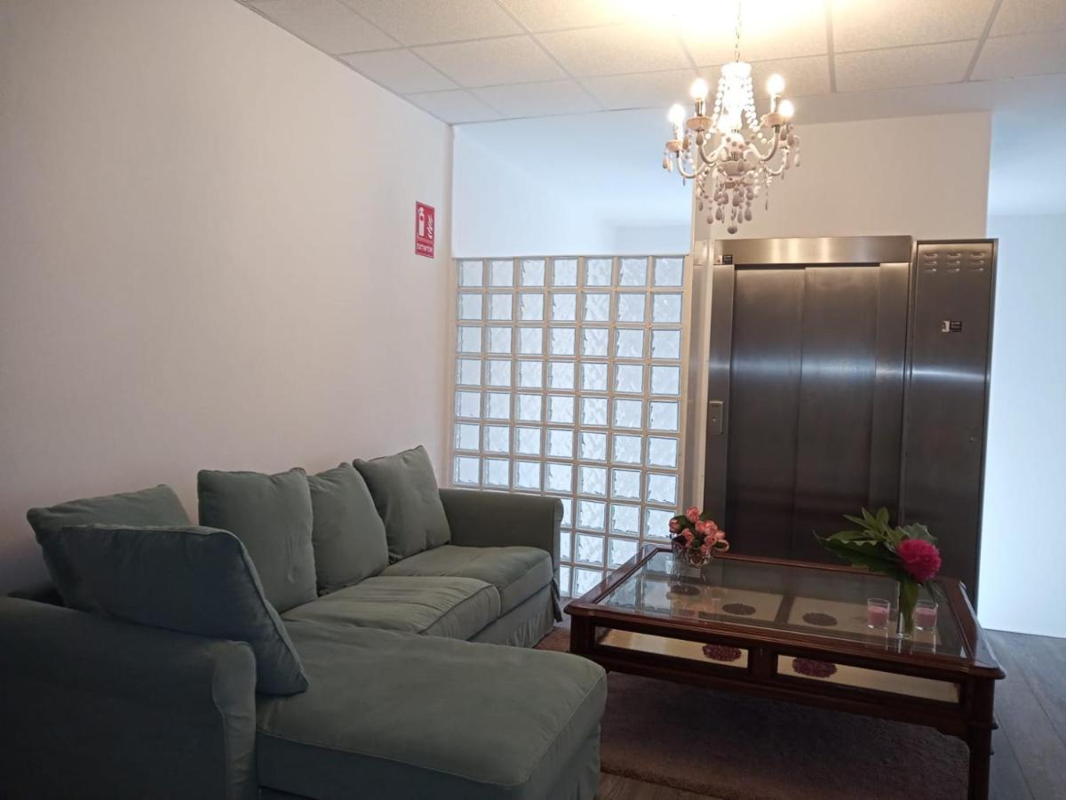 Hostal San Cristobal - Pontedeume ภายนอก รูปภาพ
