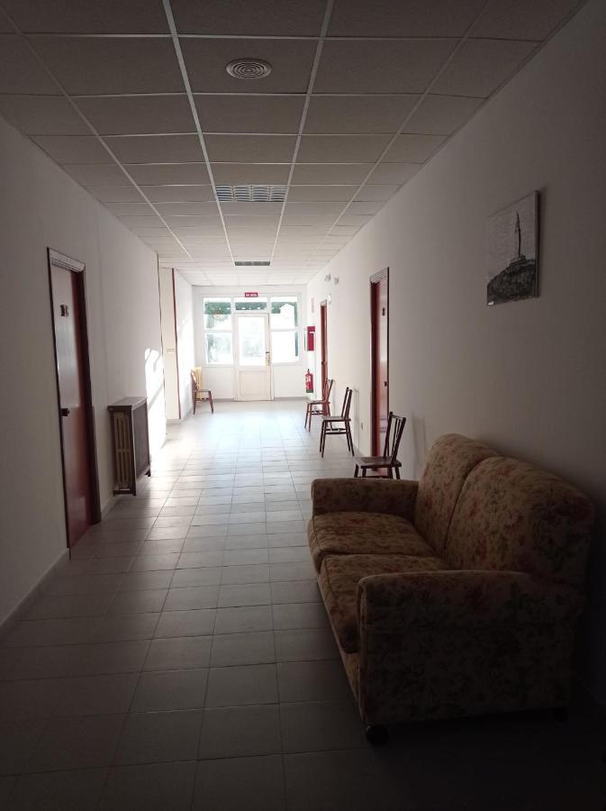 Hostal San Cristobal - Pontedeume ภายนอก รูปภาพ