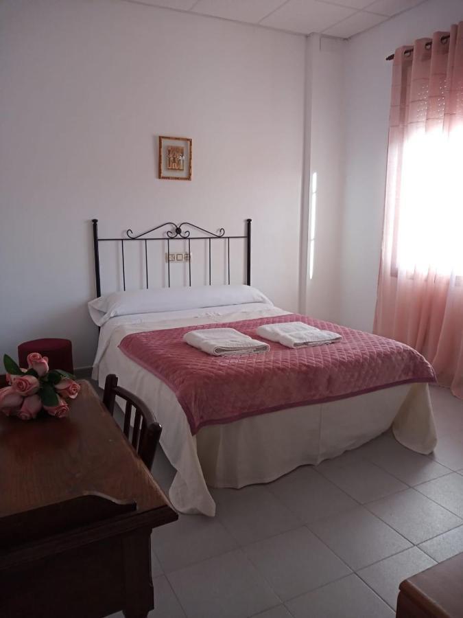 Hostal San Cristobal - Pontedeume ภายนอก รูปภาพ